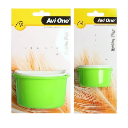 Plastic D Feeder with Metal Holder